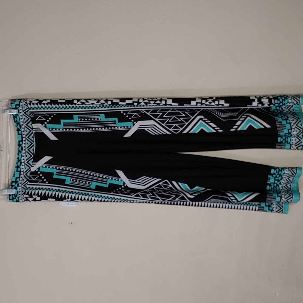 Sharagano Women's Size Medium Poly/Spandex Lightweight Pants